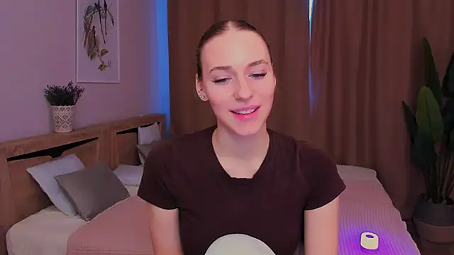 Snapshot of sassy_cutie chatting on 02.04.26 sassy cutie online show from 02.04.26