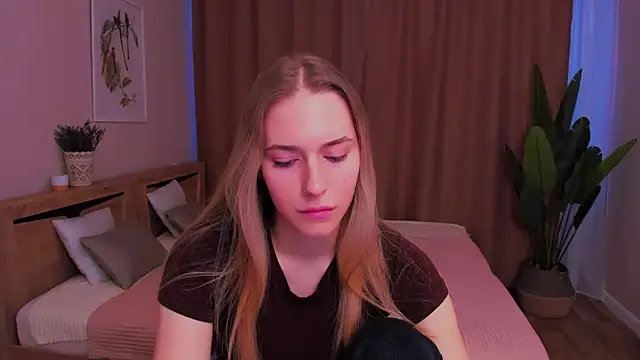 Snapshot of sassy_cutie chatting on 02.13.26 sassy cutie online show from 02.13.26