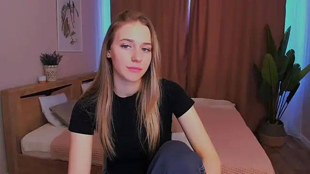 Snapshot of sassy_cutie chatting on 02.21.26 sassy cutie online show from 02.21.26