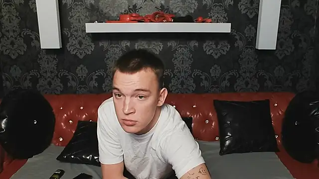 Snapshot of Derek_Banville chatting on 10.24.25 Derek Banville online show from 10.24.25