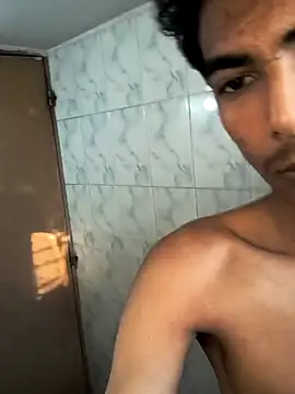 Snapshot of alfarabisami chatting on 11.20.25 alfarabisami online show from 11.20.25