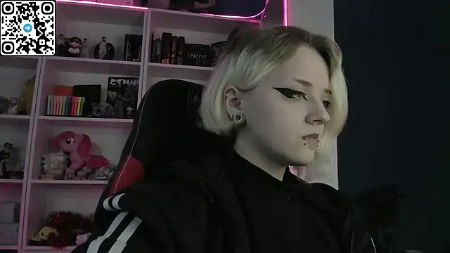 Holy Mistress S online show from 02.21.26