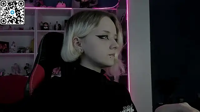 Holy Mistress S online show from 03.18.26