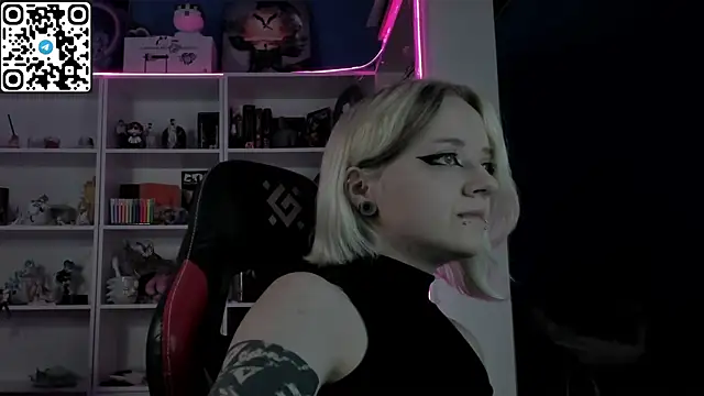 Holy Mistress S online show from 06.03.26