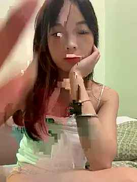 Snapshot of meimei_x chatting on 10.21.25 meimei x online show from 10.21.25