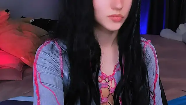 Snapshot of thepretty_kitty chatting on 10.21.25 thepretty kitty online show from 10.21.25