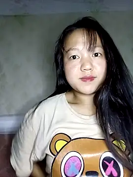 Quynhsumon online show from 05.09.26