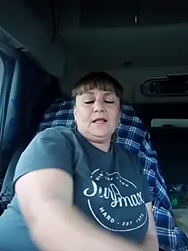 Snapshot of Ryslana0070 chatting on 10.29.25 Ryslana0070 online show from 10.29.25