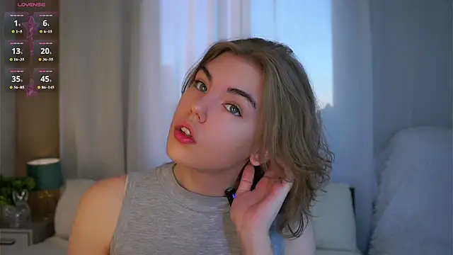 Snapshot of MelodyBaur chatting on 04.07.26 MelodyBaur online show from 04.07.26