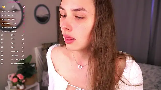 LeonoraWoods online show from 11.09.25