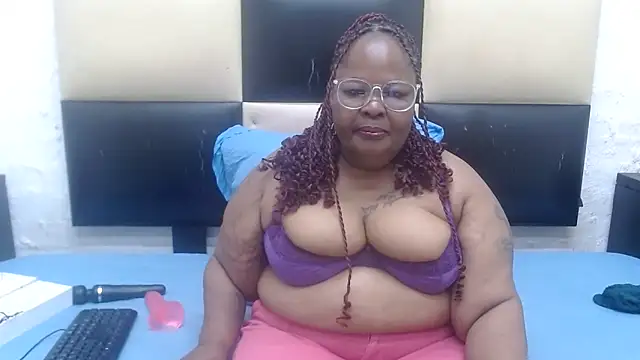 MatureMilfxxx online show from 11.23.25