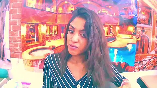 IndianPretty1 online show from 11.22.25