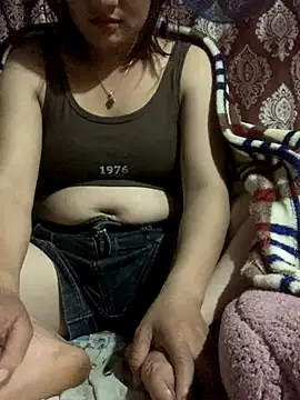 Snapshot of Lara-11 chatting on 11.08.25 Lara-11 online show from 11.08.25