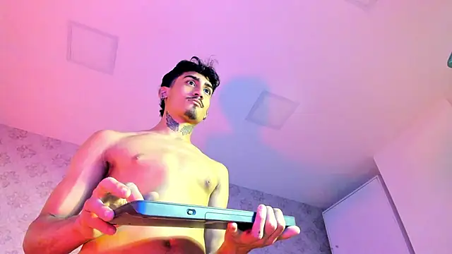 Mr Strike online show from 11.19.25