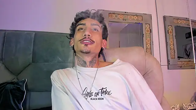 Mr Strike online show from 12.14.25