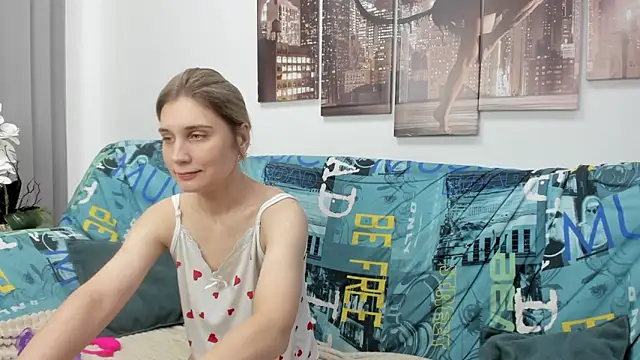 Snapshot of Tenderly_Sophie chatting on 12.04.25 Tenderly Sophie online show from 12.04.25