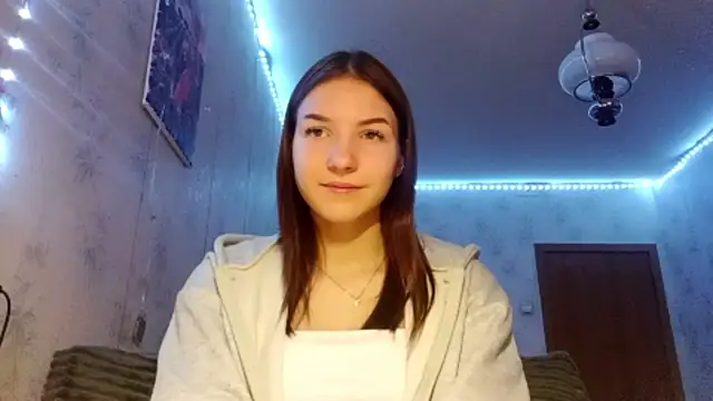 Beauty miIa online show from 10.25.25