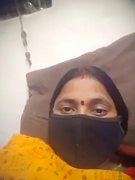 QRESABABY online show from 10.31.25