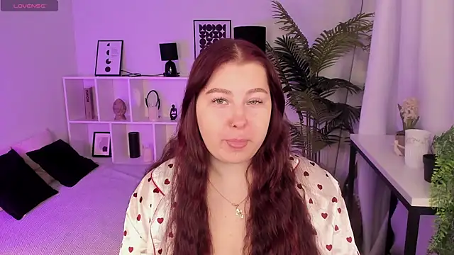 EffyBlush online show from 12.03.25