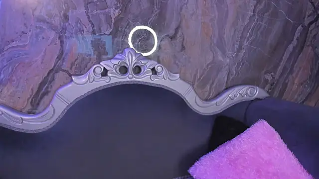 sydney miller  online show from 12.16.25