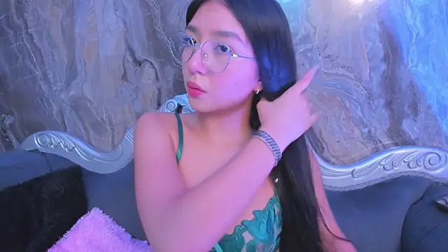 sydney miller  online show from 12.22.25