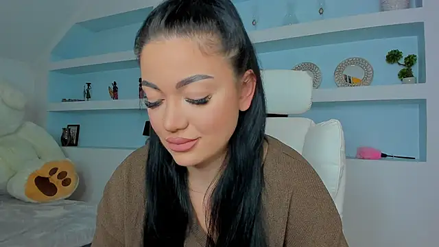 Snapshot of juliexxx chatting on 11.05.25 juliexxx online show from 11.05.25