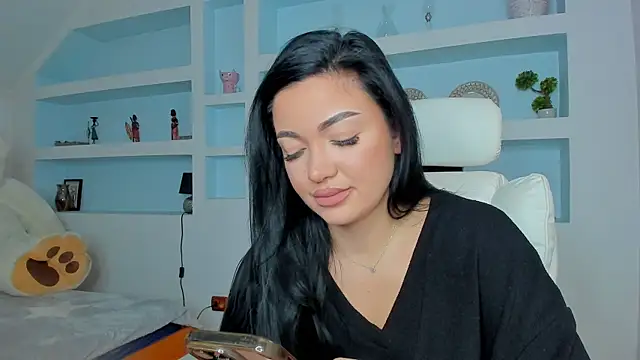 Snapshot of juliexxx chatting on 11.20.25 juliexxx online show from 11.20.25