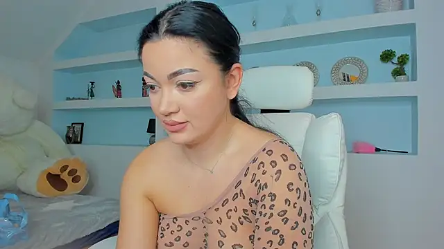 Snapshot of juliexxx chatting on 12.02.25 juliexxx online show from 12.02.25