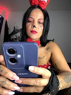 Snapshot of tattyHot95 chatting on 11.01.25 tattyHot95 online show from 11.01.25