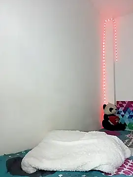 Snapshot of tattyHot95 chatting on 11.29.25 tattyHot95 online show from 11.29.25