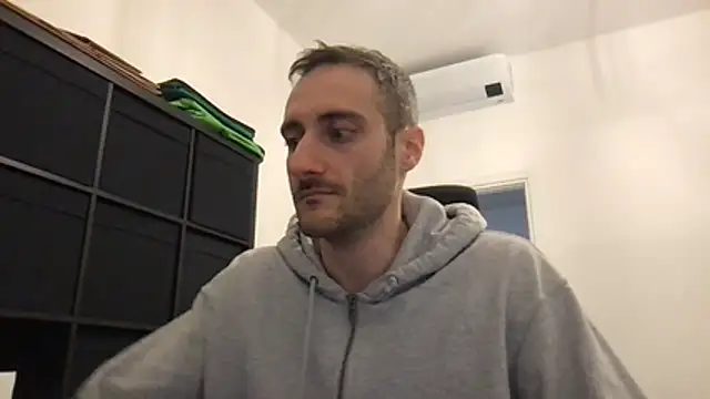 Snapshot of LukaShyGuy chatting on 02.09.26 LukaShyGuy online show from 02.09.26