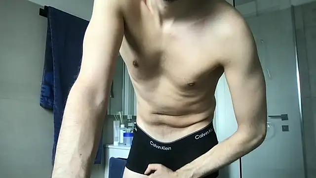 Snapshot of LukaShyGuy chatting on 02.28.26 LukaShyGuy online show from 02.28.26