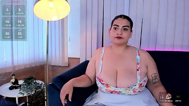 Snapshot of kendra_crow chatting on 11.21.25 kendra crow online show from 11.21.25