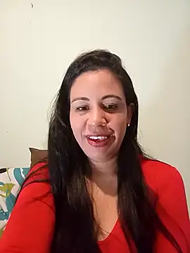 Snapshot of LeilaTaylor chatting on 11.10.25 LeilaTaylor online show from 11.10.25