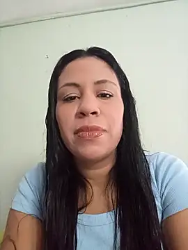 Snapshot of LeilaTaylor chatting on 12.14.25 LeilaTaylor online show from 12.14.25