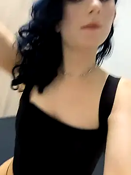 Snapshot of Meiii27 chatting on 12.14.25 Meiii27 online show from 12.14.25