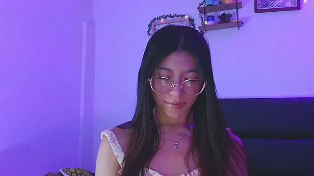 LissyM online show from 12.19.25