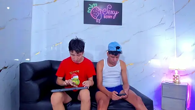 Snapshot of Room_boys_hot chatting on 11.09.25 Room boys hot online show from 11.09.25