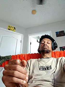 BigPrettyDick777 online show from 01.10.26