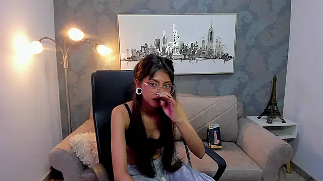 Noa clk online show from 04.09.26