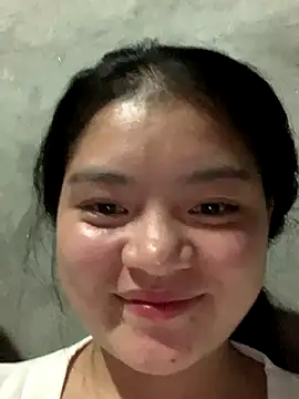 Snapshot of kimyonon chatting on 10.22.25 kimyonon online show from 10.22.25