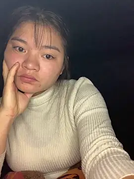 Snapshot of kimyonon chatting on 11.25.25 kimyonon online show from 11.25.25