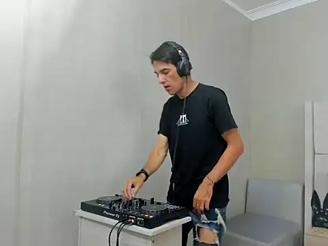 Snapshot of jupiter_333 chatting on 11.24.25 jupiter 333 online show from 11.24.25