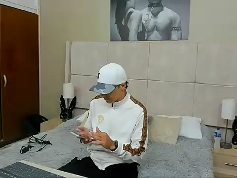 Snapshot of jupiter_333 chatting on 12.05.25 jupiter 333 online show from 12.05.25