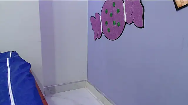 katty18love18 online show from 11.17.25