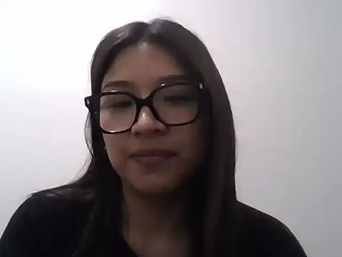 Snapshot of an40m chatting on 10.22.25 an40m online show from 10.22.25