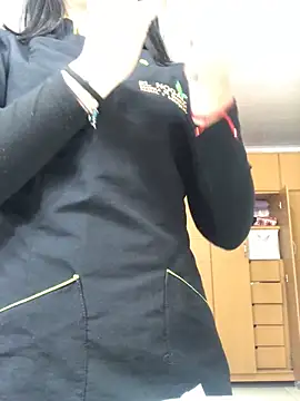 Snapshot of MAVI_EC chatting on 11.15.25 MAVI EC online show from 11.15.25