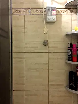 Snapshot of MAVI_EC chatting on 11.25.25 MAVI EC online show from 11.25.25