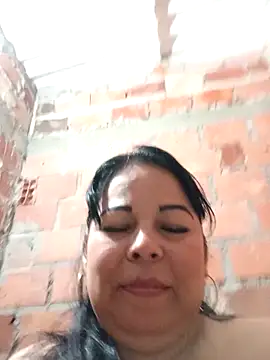 Snapshot of mother2-divorced chatting on 12.04.25 mother2-divorced online show from 12.04.25