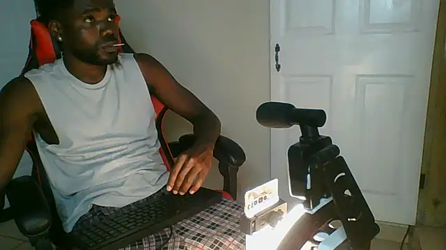 Snapshot of Suamyst_25 chatting on 04.27.26 Suamyst 25 online show from 04.27.26